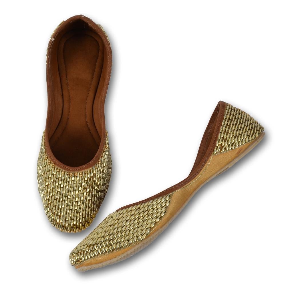 Buy_Ethnic_Mojaris_for_Women_-_Golden_c4e05610-0e99-4042-b8ff-e5de0603e583.jpg