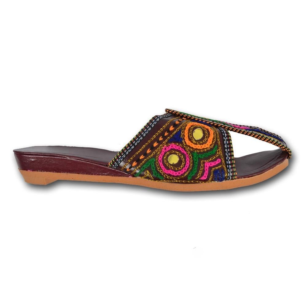 Ethnic Women Juttis - Image 3