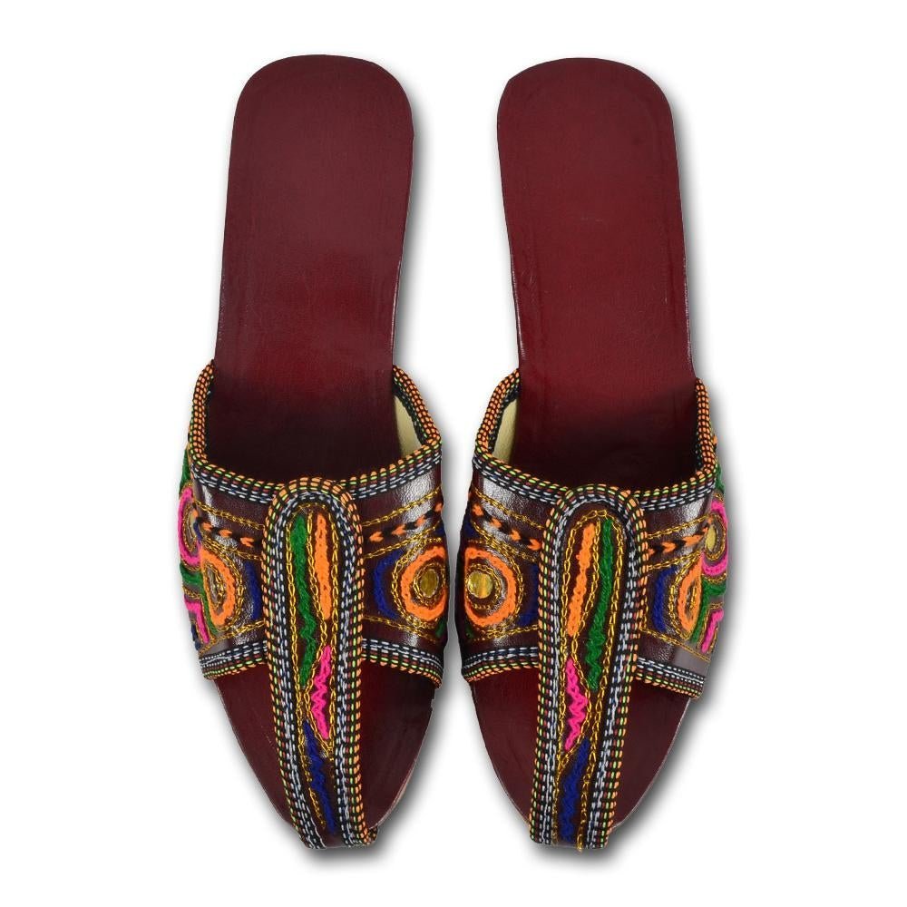 Ethnic Women Juttis - Image 4