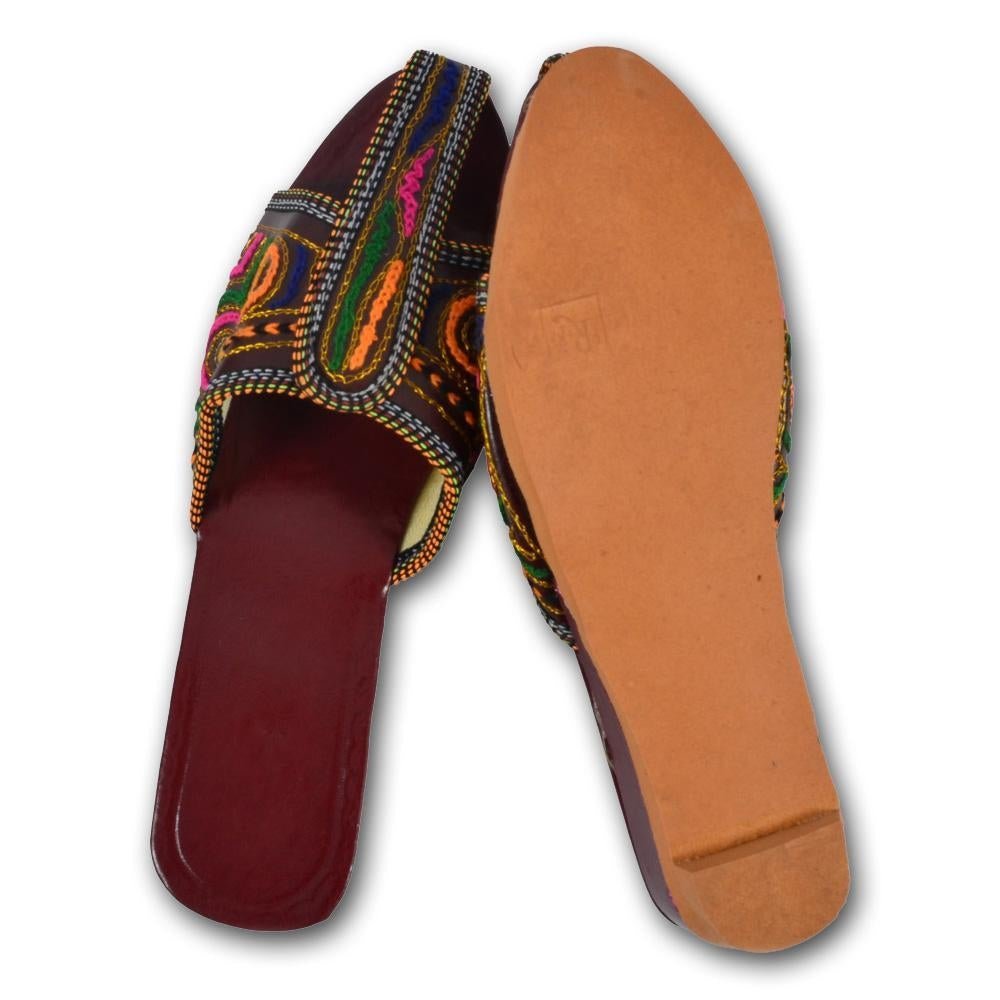 Ethnic Women Juttis - Image 5