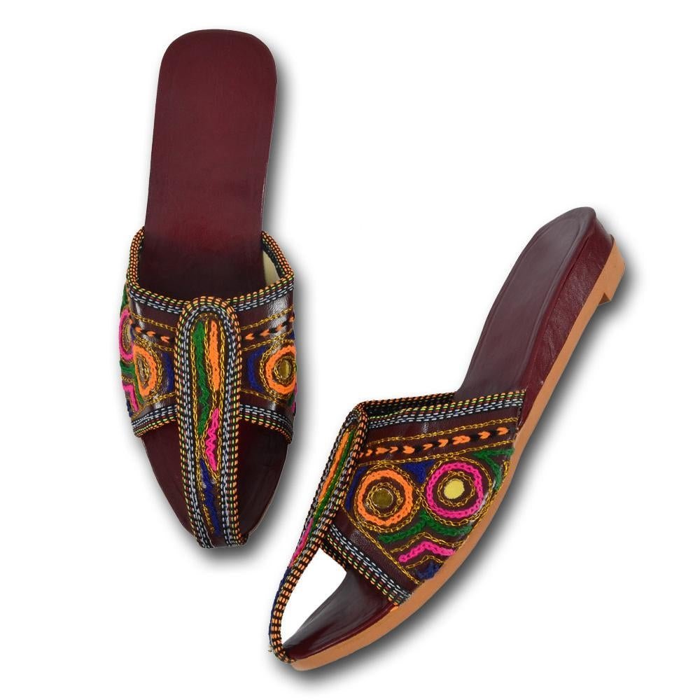 Buy_Open_Toe_Embroided_Ethnic_Mojaris_for_Women_-_Multi_cfcf2073-0360-4deb-a9a1-22a8e5a476ad.jpg