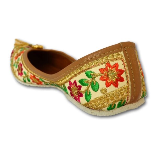 Ethnic Women Juttis - Image 4