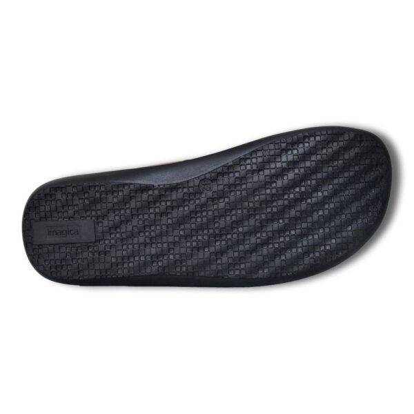 SK8104 - Image 4