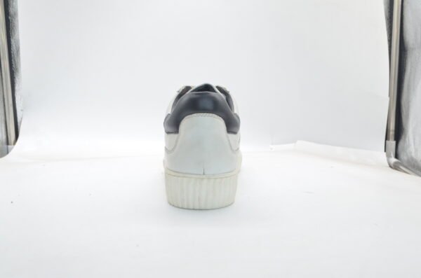 HR-220319 - Image 6