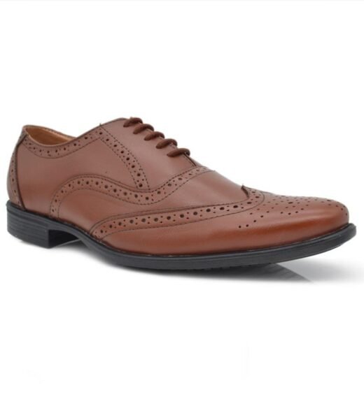 Men_Brown_Textured_Lace-Up_Leather_Formal_Brogues