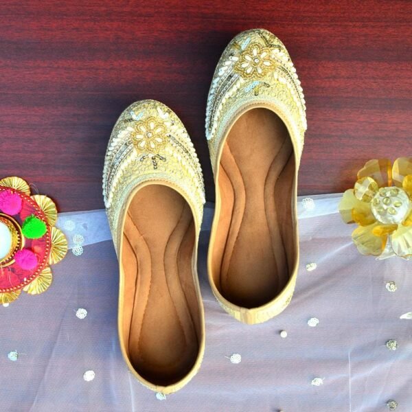 Women Gold-Toned Embellished Handcrafted Mojaris - Image 5