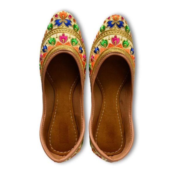 Women Multicoloured Embroidered Mojaris - Image 5